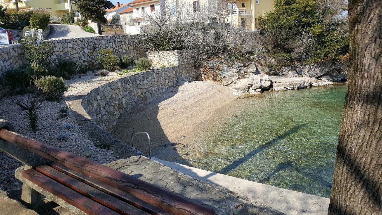 Vila Kraljica Malinska Exterior foto